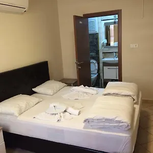 https://hotel-kiwi.istanbul-turkeyhotels.com