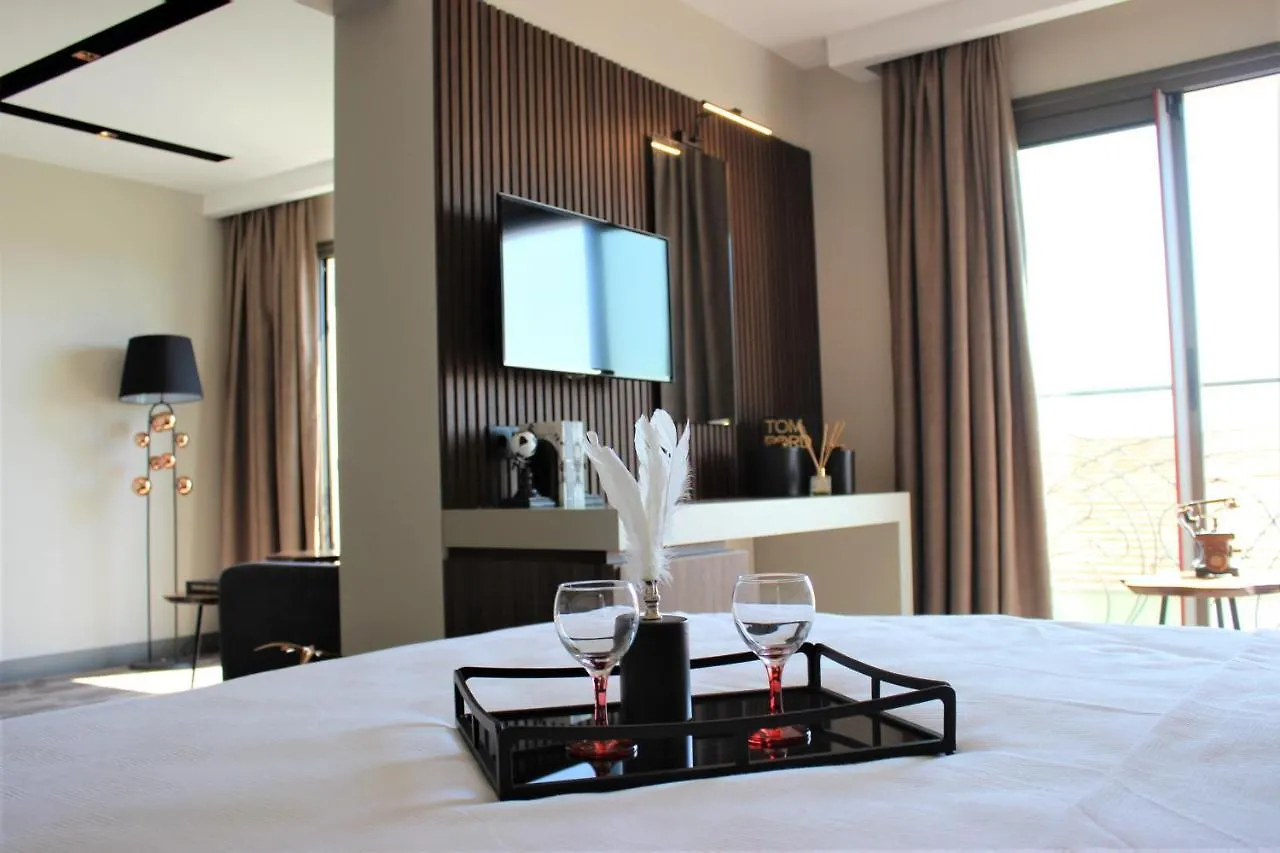 Monalisa Hotels Κουσάντασι